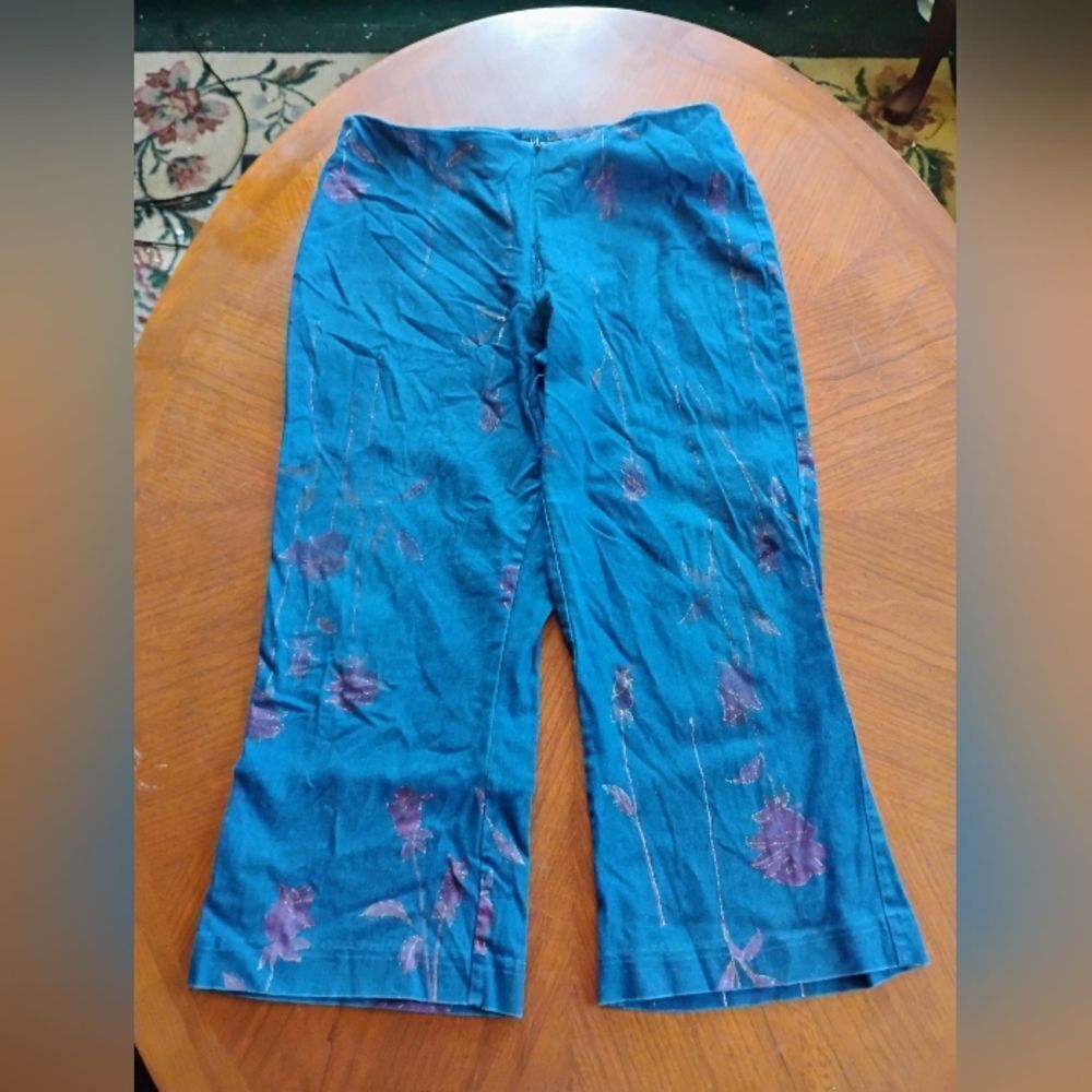 "View" brand Pants - Size: 16     (1182)